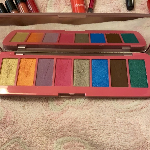 Random make up - Picture 4 of 4